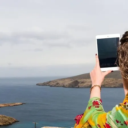 With Amazing Balcony View Of Mykonos Agios Sostis (Mykonos)