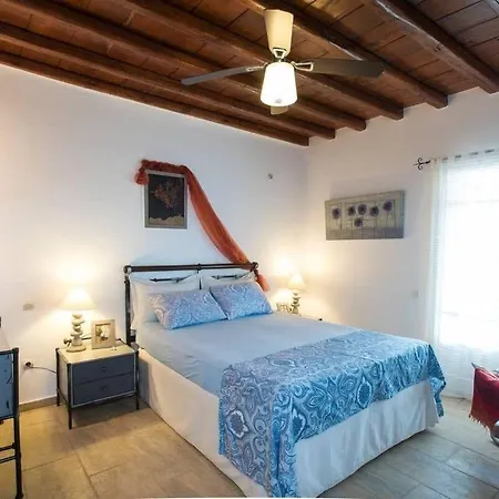 With Amazing Balcony View Of Mykonos * Agios Sostis (Mykonos)