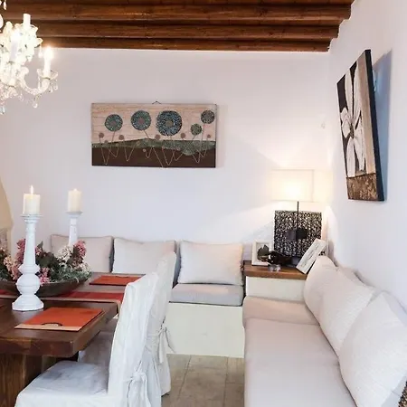 With Amazing Balcony View Of Mykonos Apartment Agios Sostis (Mykonos)